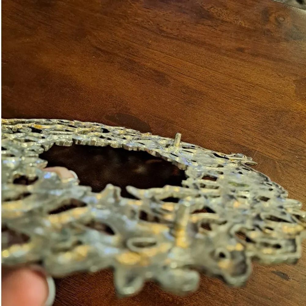 Christmas Wreath Hanging Trivet Metal with some Patina 8.5 Inch Round with Star